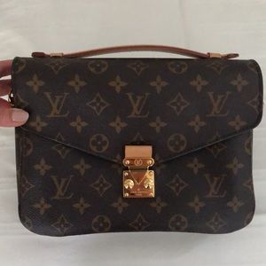Louis Vuitton Pochette Metis